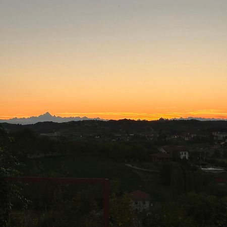 Tenuta Agricola La Cava- Cantina E Agriturismo San Damiano dʼAsti 外观 照片