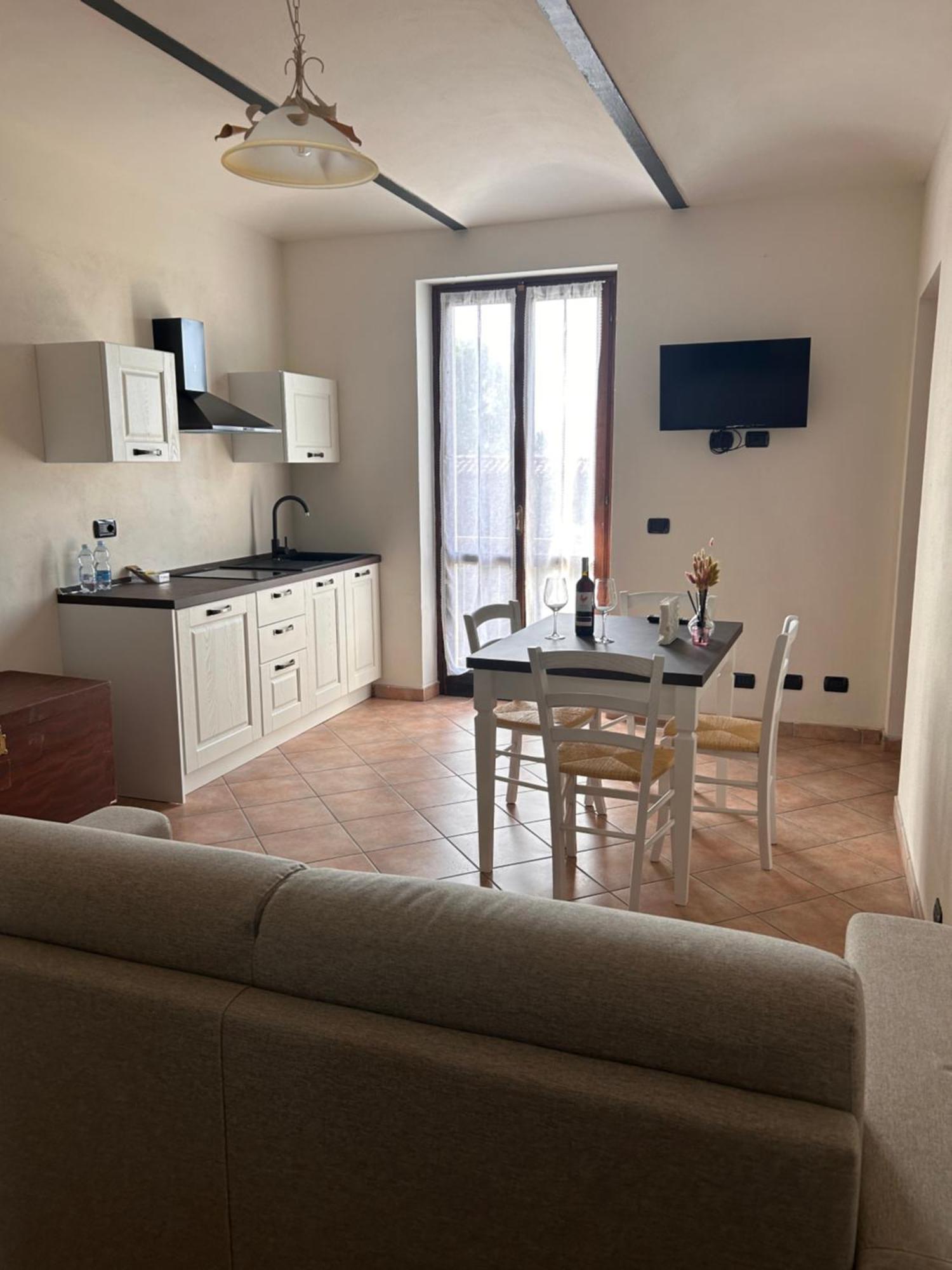 Tenuta Agricola La Cava- Cantina E Agriturismo San Damiano dʼAsti 外观 照片